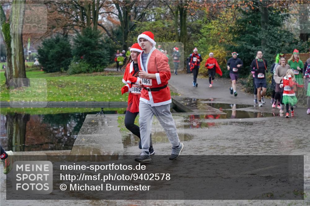 07.12.2025 - St. Pauli X-Mass-Run No. 15 Michael Burmester http://msf.ph/oto/9402578 07.12.2025 10:43:15 Laufen 1862, 1861, 2884 meine-sportfotos.de