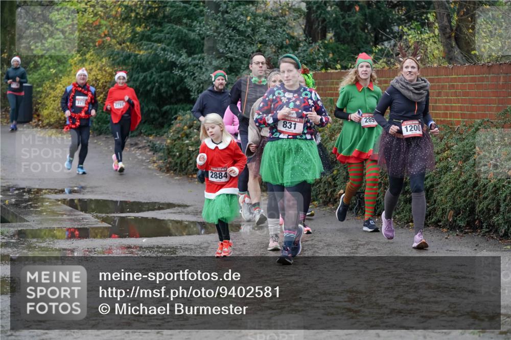 07.12.2025 - St. Pauli X-Mass-Run No. 15 Michael Burmester http://msf.ph/oto/9402581 07.12.2025 10:43:16 Laufen 3719, 2791, 2884, 831, 285, 1200 meine-sportfotos.de