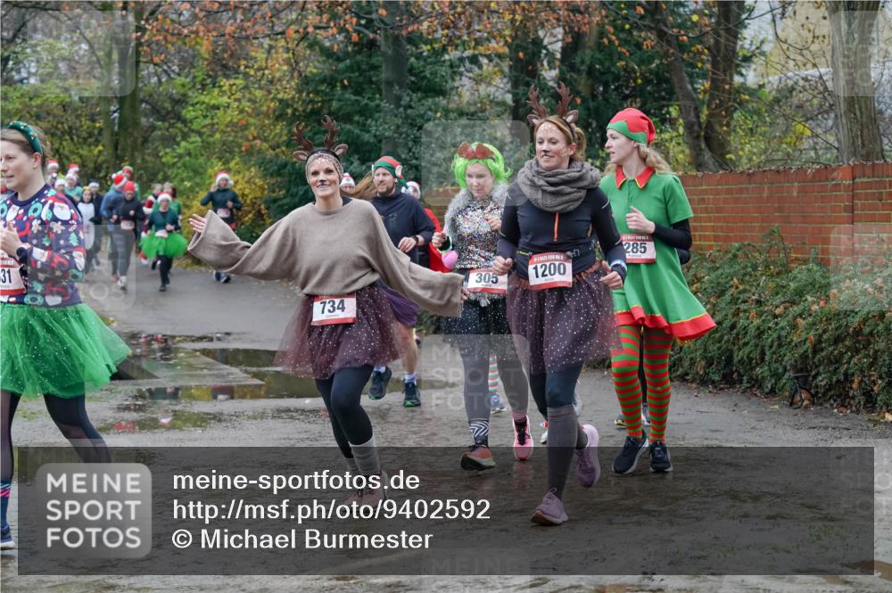 07.12.2025 - St. Pauli X-Mass-Run No. 15 Michael Burmester http://msf.ph/oto/9402592 07.12.2025 10:43:19 Laufen 31, 734, 305, 1200, 285 meine-sportfotos.de