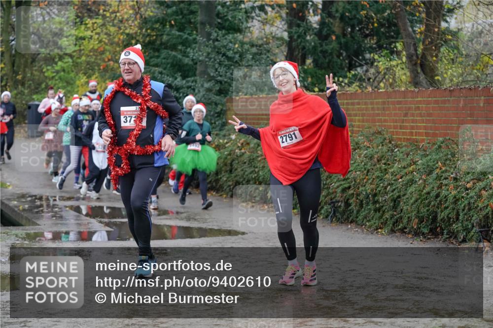 07.12.2025 - St. Pauli X-Mass-Run No. 15 Michael Burmester http://msf.ph/oto/9402610 07.12.2025 10:43:23 Laufen 373, 2791 meine-sportfotos.de