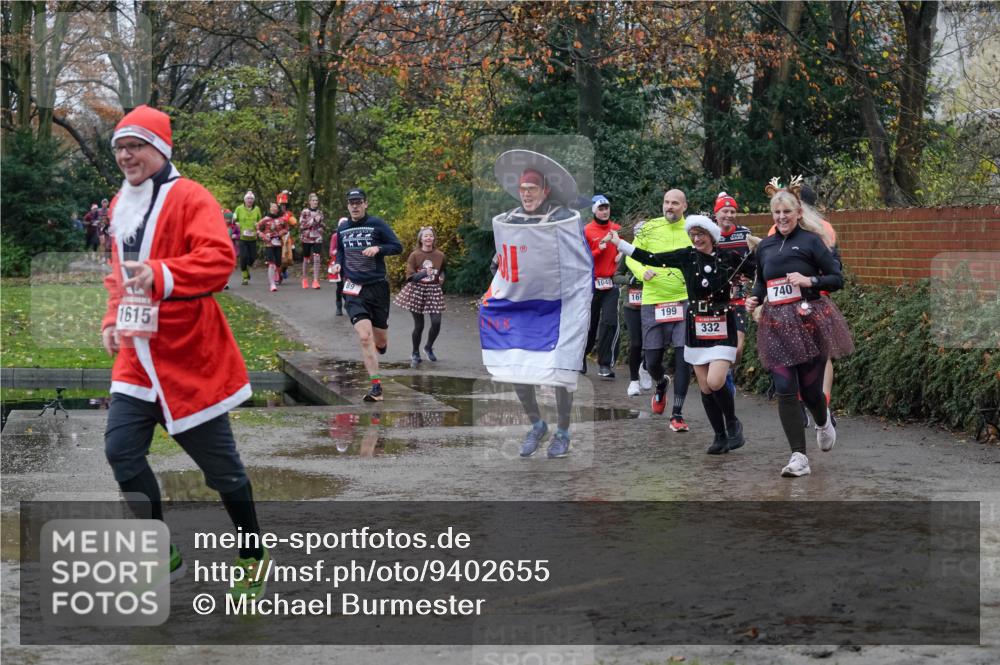 07.12.2025 - St. Pauli X-Mass-Run No. 15 Michael Burmester http://msf.ph/oto/9402655 07.12.2025 10:43:37 Laufen 1615, 1048, 169, 199, 332, 740 meine-sportfotos.de