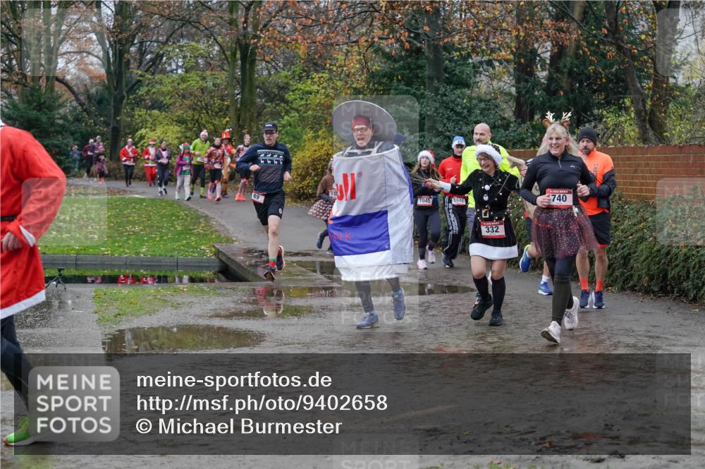 07.12.2025 - St. Pauli X-Mass-Run No. 15 Michael Burmester http://msf.ph/oto/9402658 07.12.2025 10:43:37 Laufen 1045, 1048, 332, 740 meine-sportfotos.de