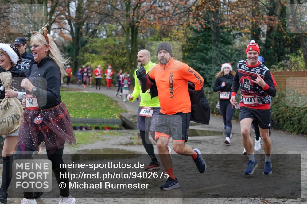 07.12.2025 - St. Pauli X-Mass-Run No. 15 Michael Burmester http://msf.ph/oto/9402675 07.12.2025 10:43:40 Laufen 740, 199, 1045, 1401 meine-sportfotos.de