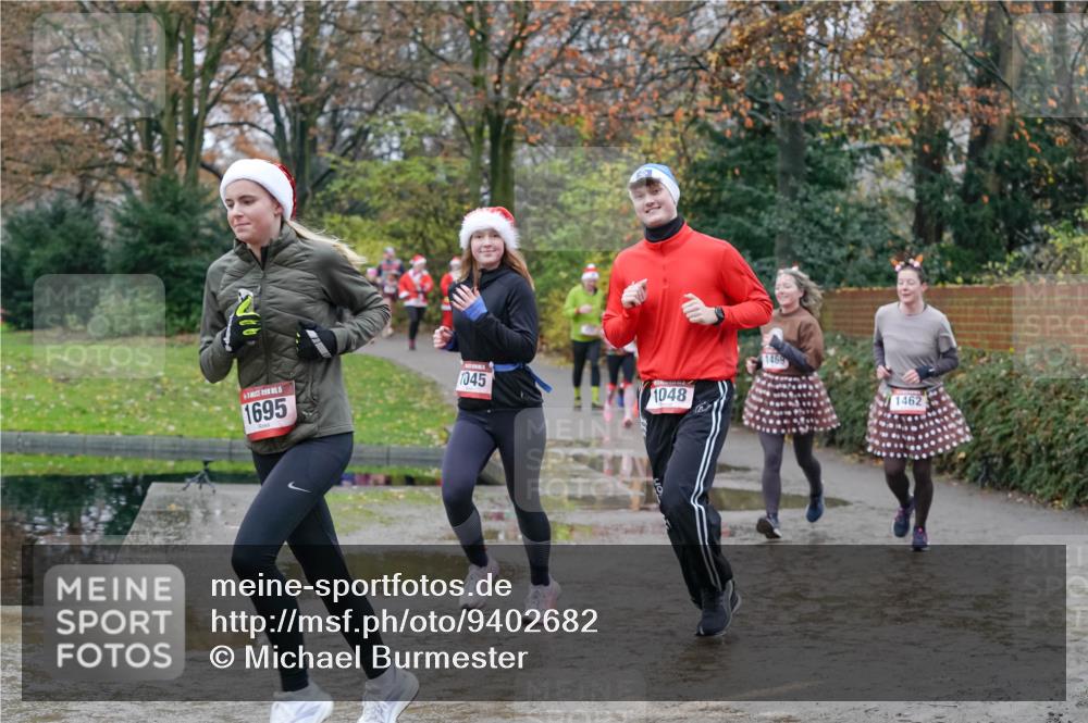 07.12.2025 - St. Pauli X-Mass-Run No. 15 Michael Burmester http://msf.ph/oto/9402682 07.12.2025 10:43:41 Laufen 15, 1695, 1045, 1048, 1469, 1462 meine-sportfotos.de