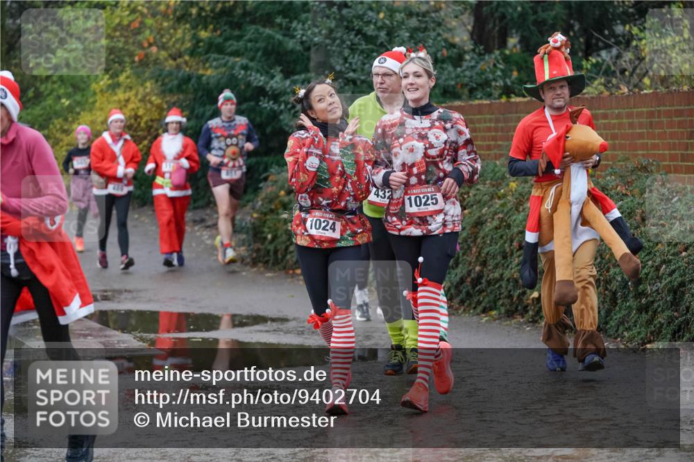 07.12.2025 - St. Pauli X-Mass-Run No. 15 Michael Burmester http://msf.ph/oto/9402704 07.12.2025 10:43:47 Laufen 489, 00, 1024, 432, 15, 1025 meine-sportfotos.de