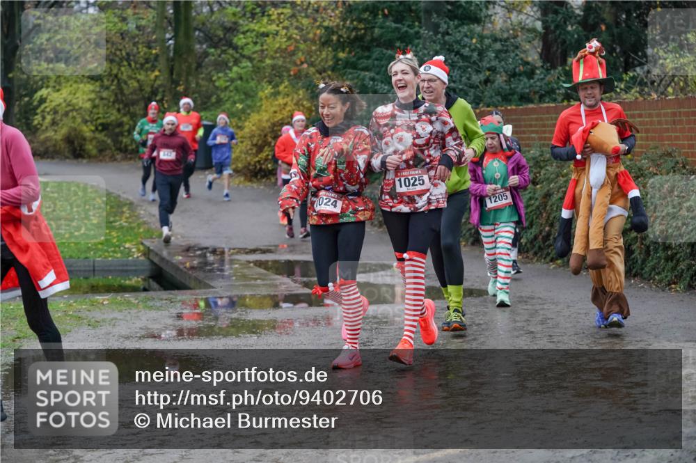 07.12.2025 - St. Pauli X-Mass-Run No. 15 Michael Burmester http://msf.ph/oto/9402706 07.12.2025 10:43:48 Laufen 1024, 1025, 1205 meine-sportfotos.de