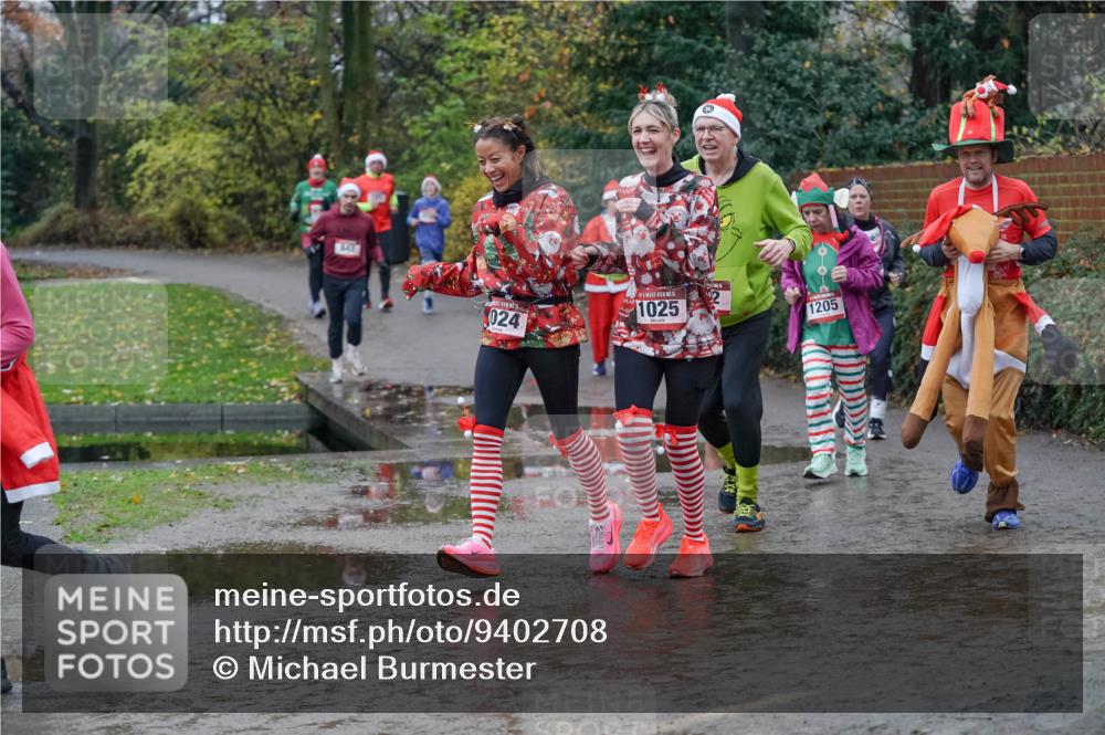 07.12.2025 - St. Pauli X-Mass-Run No. 15 Michael Burmester http://msf.ph/oto/9402708 07.12.2025 10:43:48 Laufen 024, 15, 1025, 1205 meine-sportfotos.de