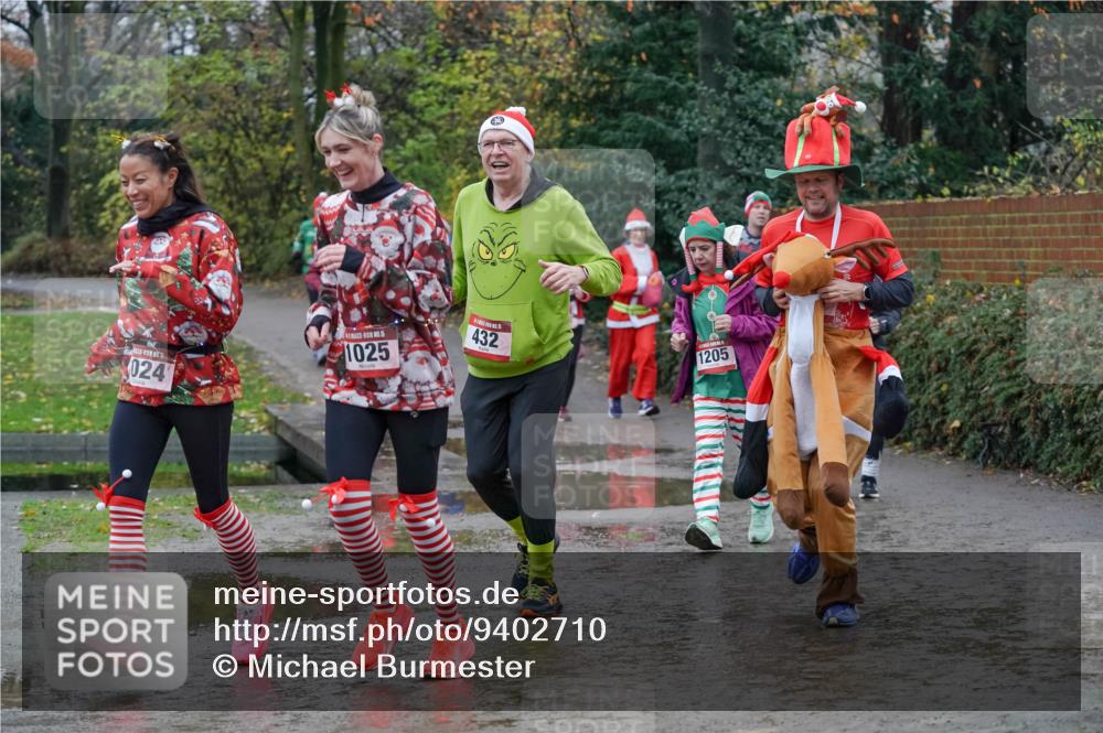 07.12.2025 - St. Pauli X-Mass-Run No. 15 Michael Burmester http://msf.ph/oto/9402710 07.12.2025 10:43:49 Laufen 024, 15, 1025, 432, 1205 meine-sportfotos.de