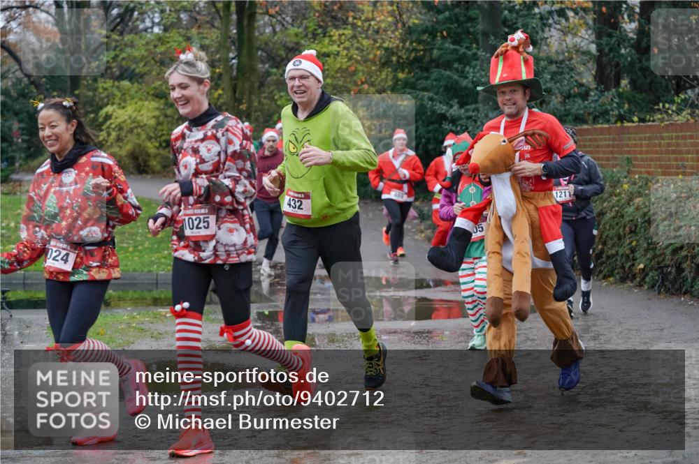 07.12.2025 - St. Pauli X-Mass-Run No. 15 Michael Burmester http://msf.ph/oto/9402712 07.12.2025 10:43:49 Laufen 024, 1025, 432, 1211 meine-sportfotos.de
