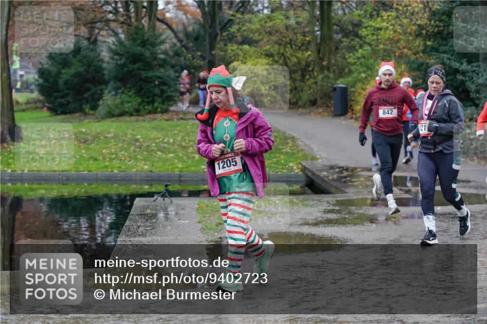 07.12.2025 - St. Pauli X-Mass-Run No. 15 Michael Burmester http://msf.ph/oto/9402723 07.12.2025 10:43:51 Laufen 15, 1205, 842, 121 meine-sportfotos.de