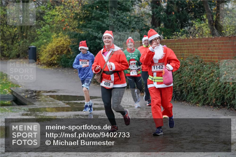 07.12.2025 - St. Pauli X-Mass-Run No. 15 Michael Burmester http://msf.ph/oto/9402733 07.12.2025 10:43:54 Laufen 556, 489, 673, 15, 1142 meine-sportfotos.de