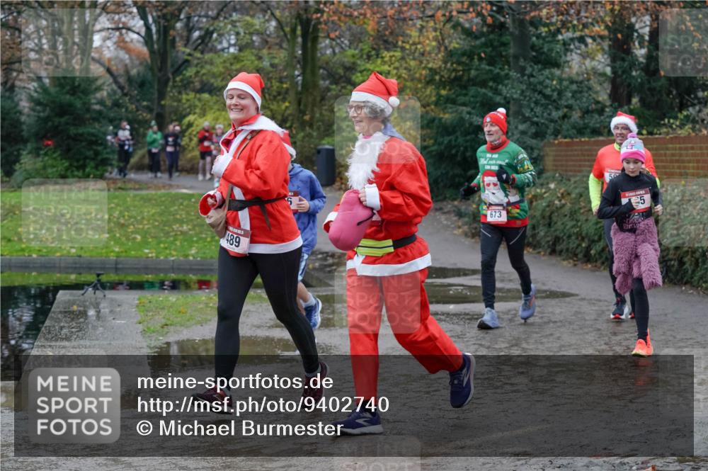 07.12.2025 - St. Pauli X-Mass-Run No. 15 Michael Burmester http://msf.ph/oto/9402740 07.12.2025 10:43:56 Laufen 489, 673, 5 meine-sportfotos.de