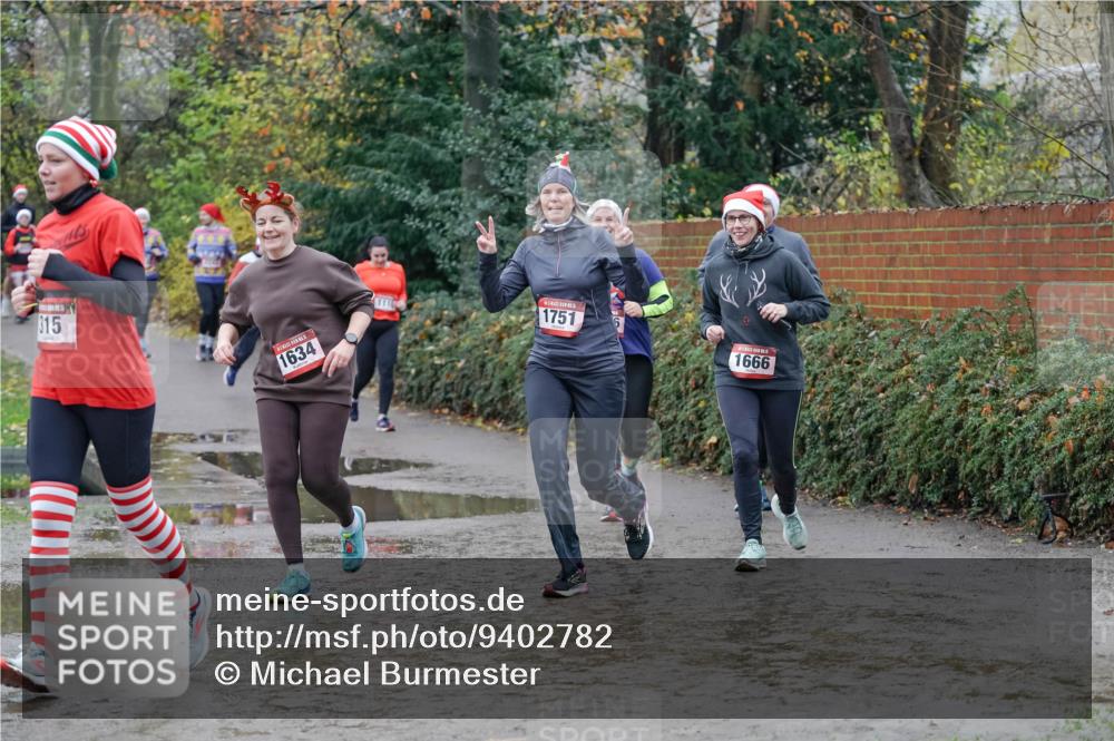 07.12.2025 - St. Pauli X-Mass-Run No. 15 Michael Burmester http://msf.ph/oto/9402782 07.12.2025 10:44:14 Laufen 315, 1634, 11100, 1751, 1666 meine-sportfotos.de