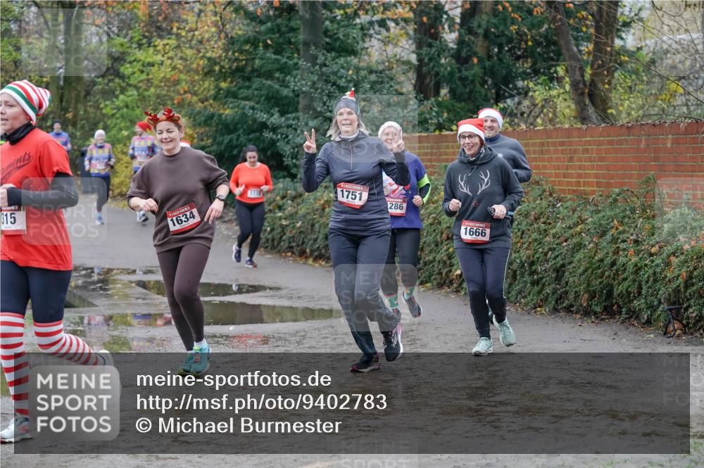 07.12.2025 - St. Pauli X-Mass-Run No. 15 Michael Burmester http://msf.ph/oto/9402783 07.12.2025 10:44:14 Laufen 1751, 286, 315, 1634, 1666 meine-sportfotos.de