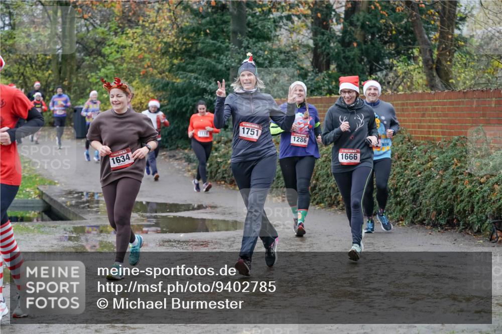 07.12.2025 - St. Pauli X-Mass-Run No. 15 Michael Burmester http://msf.ph/oto/9402785 07.12.2025 10:44:14 Laufen 1751, 1634, 1286, 1666 meine-sportfotos.de
