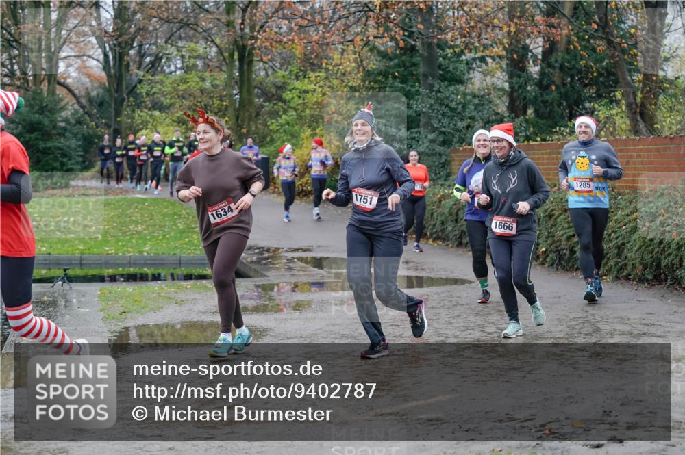 07.12.2025 - St. Pauli X-Mass-Run No. 15 Michael Burmester http://msf.ph/oto/9402787 07.12.2025 10:44:15 Laufen 1634, 1751, 1666, 1285 meine-sportfotos.de