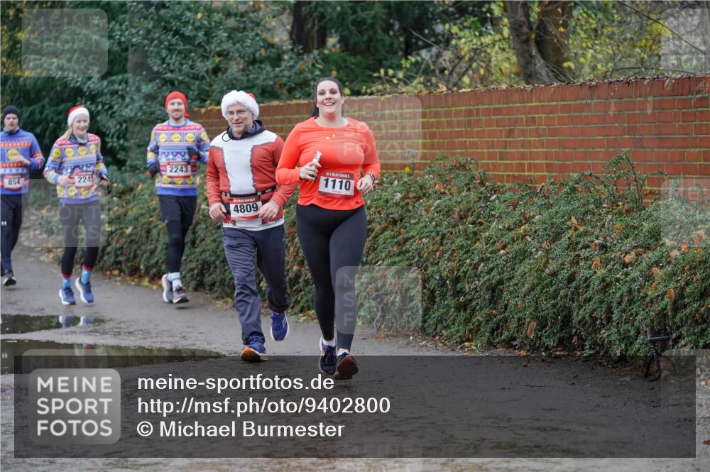 07.12.2025 - St. Pauli X-Mass-Run No. 15 Michael Burmester http://msf.ph/oto/9402800 07.12.2025 10:44:19 Laufen 2243, 854, 2245, 4809, 1110 meine-sportfotos.de
