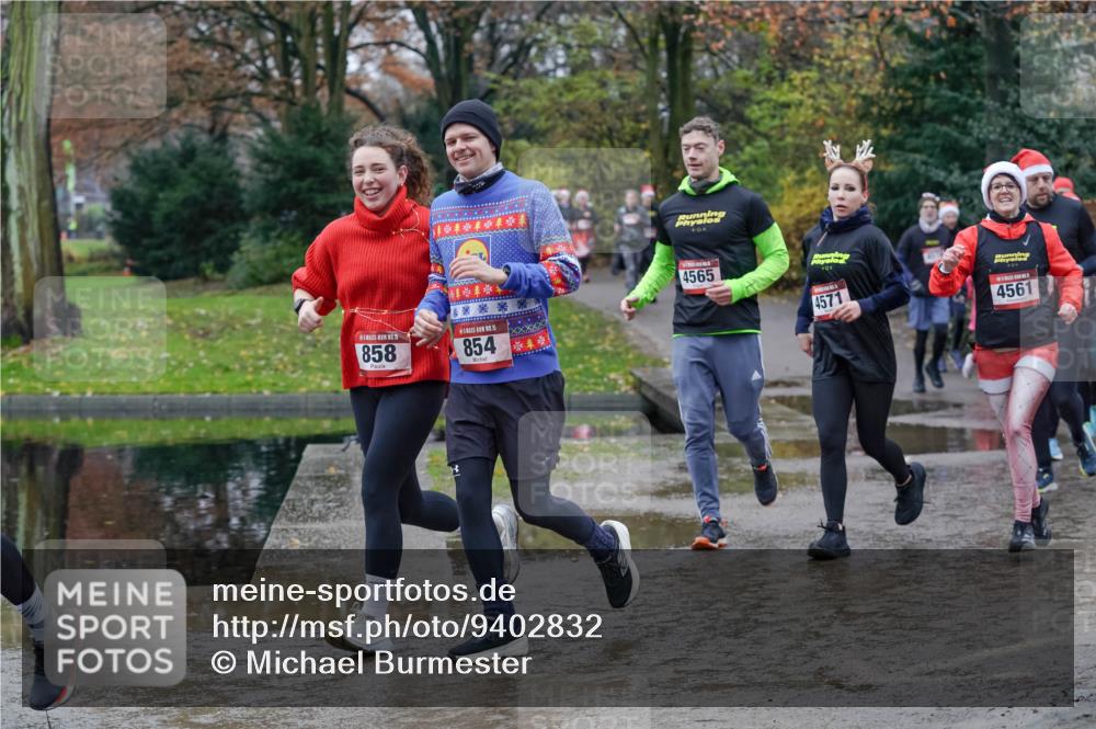 07.12.2025 - St. Pauli X-Mass-Run No. 15 Michael Burmester http://msf.ph/oto/9402832 07.12.2025 10:44:26 Laufen 15, 858, 15, 854, 4565, 4571, 01, 4561 meine-sportfotos.de