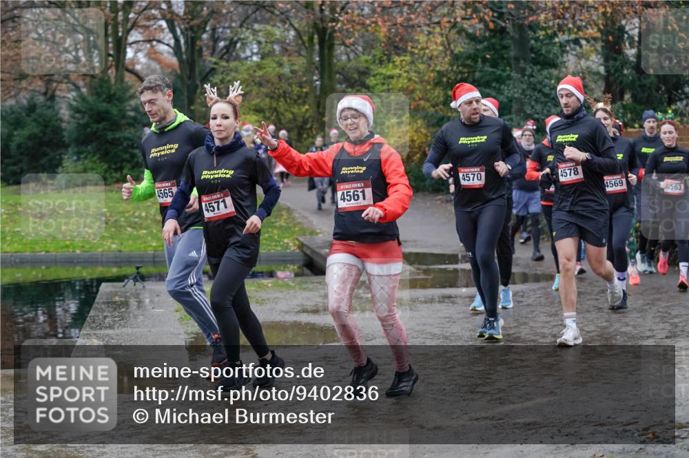 07.12.2025 - St. Pauli X-Mass-Run No. 15 Michael Burmester http://msf.ph/oto/9402836 07.12.2025 10:44:27 Laufen 0, 4565, 0, 4571, 0, 5, 4561, 4570, 4578, 4569, 563 meine-sportfotos.de