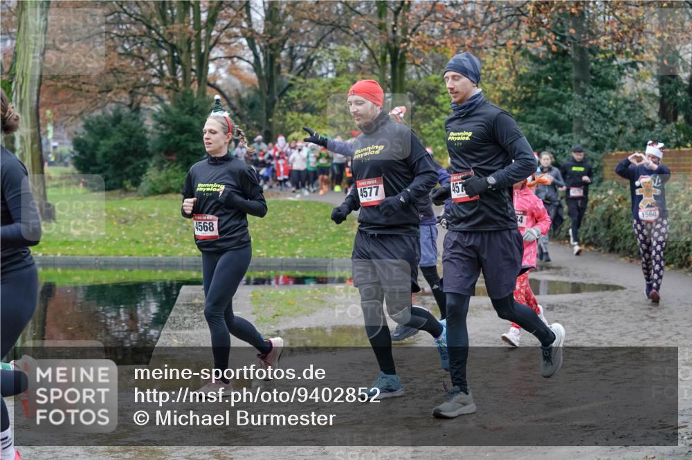 07.12.2025 - St. Pauli X-Mass-Run No. 15 Michael Burmester http://msf.ph/oto/9402852 07.12.2025 10:44:31 Laufen 0, 0, 4577, 0, 457, 4568, 34, 1560 meine-sportfotos.de