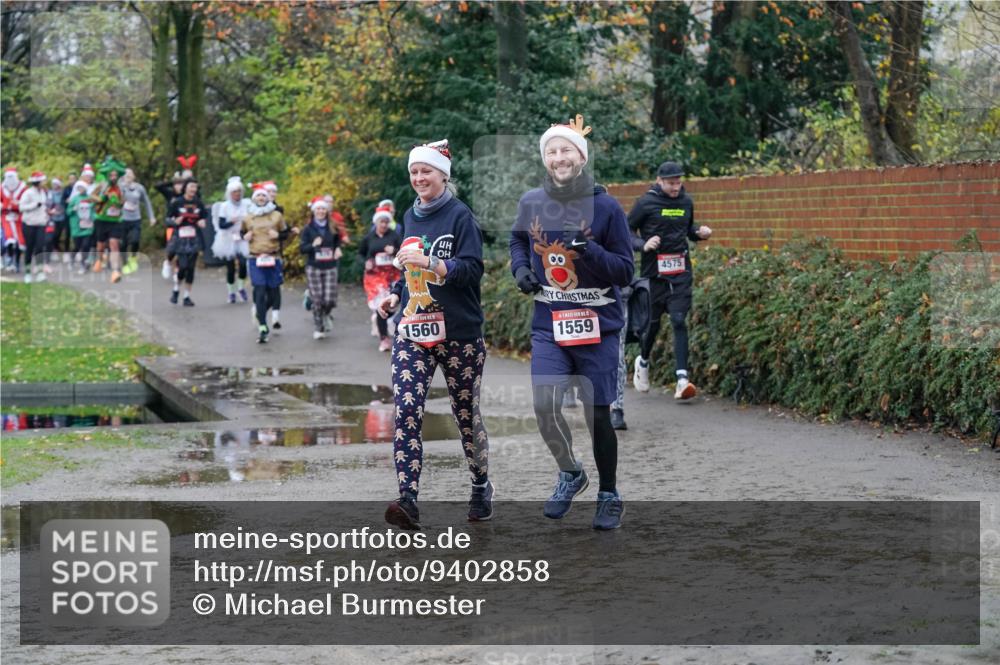 07.12.2025 - St. Pauli X-Mass-Run No. 15 Michael Burmester http://msf.ph/oto/9402858 07.12.2025 10:44:33 Laufen 8, 1560, 1559, 4575 meine-sportfotos.de