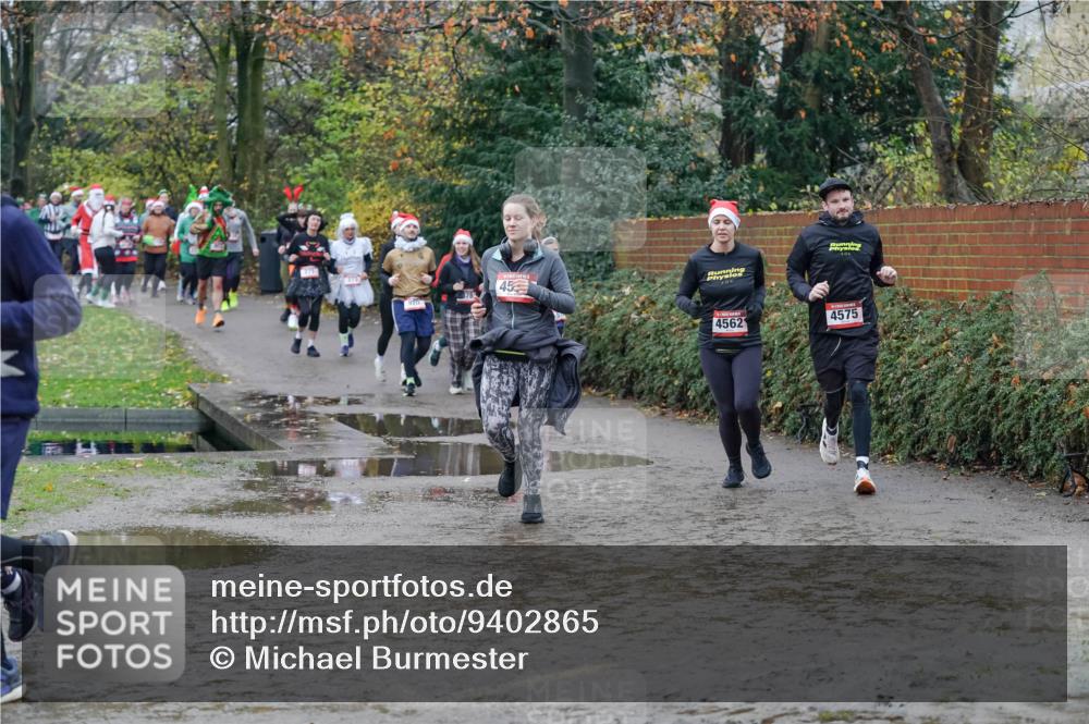 07.12.2025 - St. Pauli X-Mass-Run No. 15 Michael Burmester http://msf.ph/oto/9402865 07.12.2025 10:44:34 Laufen 920, 45, 4562, 0, 4575 meine-sportfotos.de