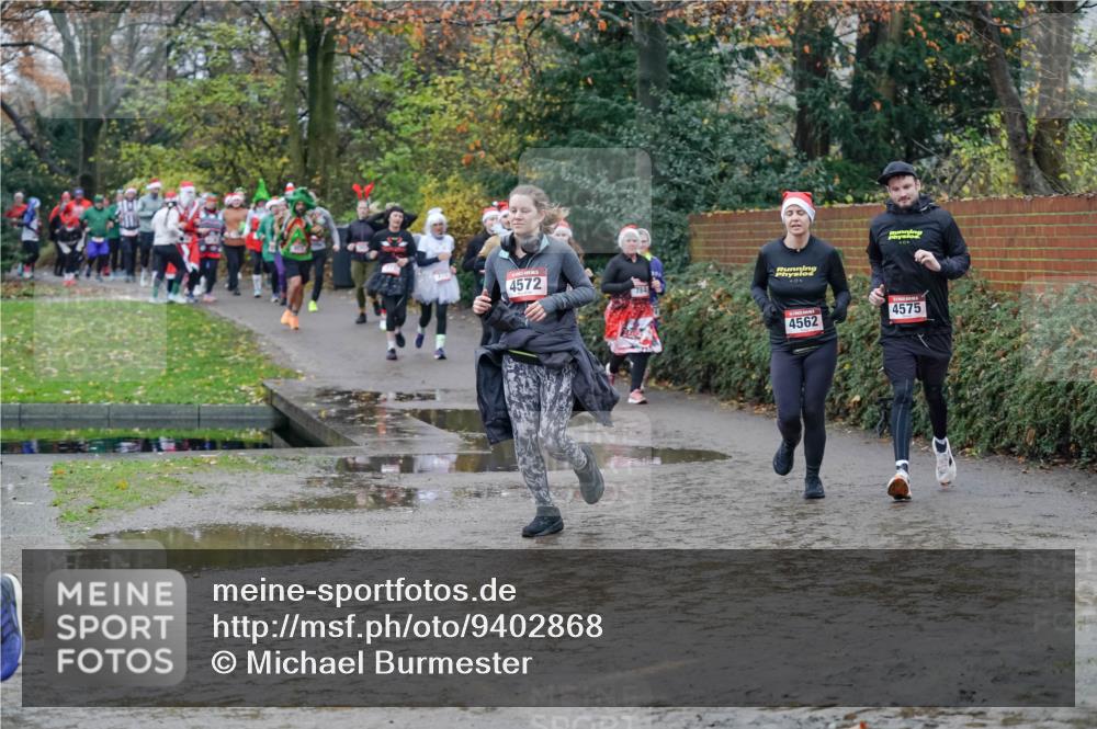 07.12.2025 - St. Pauli X-Mass-Run No. 15 Michael Burmester http://msf.ph/oto/9402868 07.12.2025 10:44:34 Laufen 4572, 4562, 4575 meine-sportfotos.de
