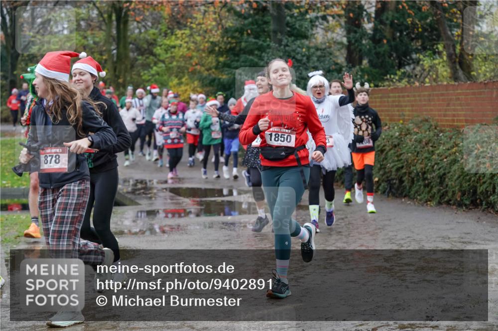 07.12.2025 - St. Pauli X-Mass-Run No. 15 Michael Burmester http://msf.ph/oto/9402891 07.12.2025 10:44:42 Laufen 5, 878, 1850, 108 meine-sportfotos.de