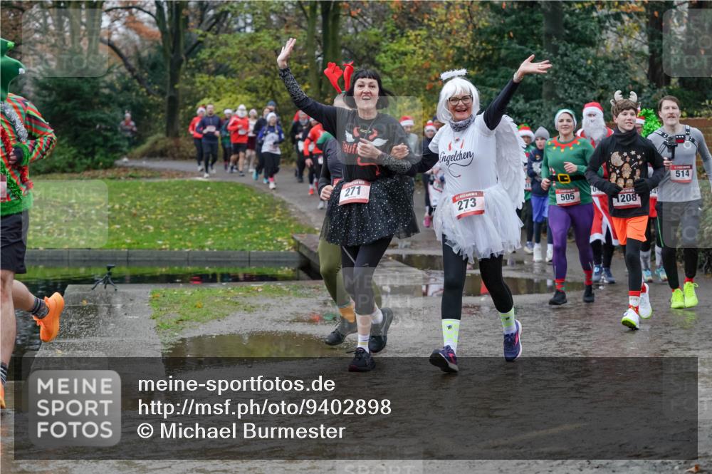07.12.2025 - St. Pauli X-Mass-Run No. 15 Michael Burmester http://msf.ph/oto/9402898 07.12.2025 10:44:43 Laufen 271, 273, 505, 1208, 514 meine-sportfotos.de