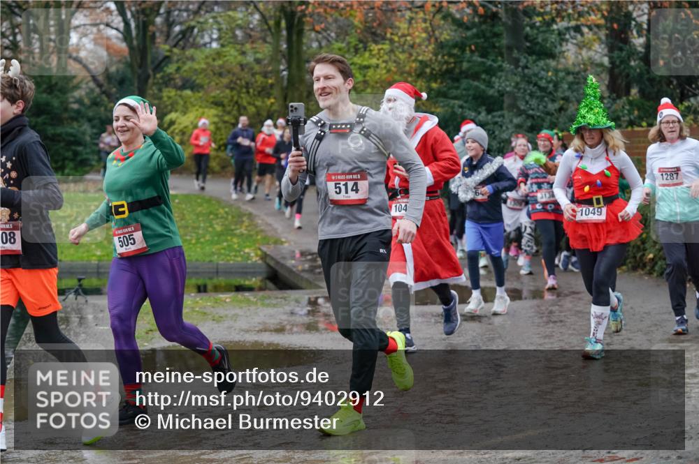 07.12.2025 - St. Pauli X-Mass-Run No. 15 Michael Burmester http://msf.ph/oto/9402912 07.12.2025 10:44:45 Laufen 15, 08, 505, 15, 514, 104, 64, 1049, 1287 meine-sportfotos.de