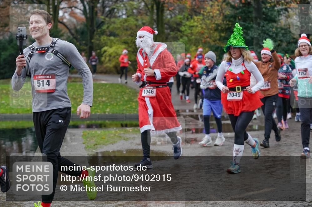 07.12.2025 - St. Pauli X-Mass-Run No. 15 Michael Burmester http://msf.ph/oto/9402915 07.12.2025 10:44:46 Laufen 15, 514, 1046, 1287, 56, 1049 meine-sportfotos.de