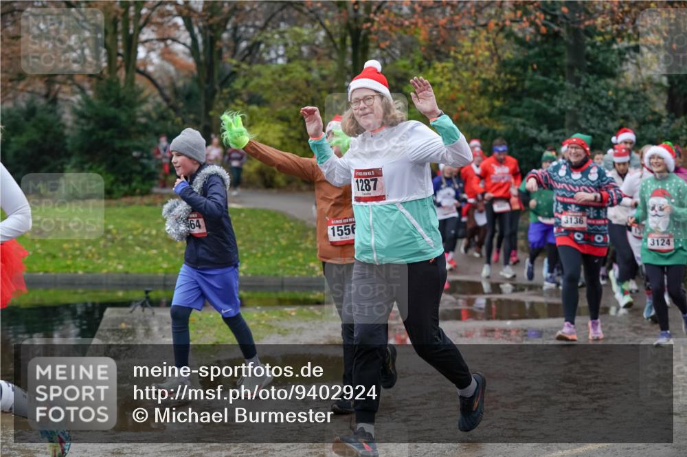 07.12.2025 - St. Pauli X-Mass-Run No. 15 Michael Burmester http://msf.ph/oto/9402924 07.12.2025 10:44:48 Laufen 15, 1287, 64, 1556, 3136, 3124 meine-sportfotos.de