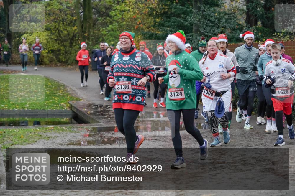 07.12.2025 - St. Pauli X-Mass-Run No. 15 Michael Burmester http://msf.ph/oto/9402929 07.12.2025 10:44:49 Laufen 3136, 3124, 1309, 1626 meine-sportfotos.de