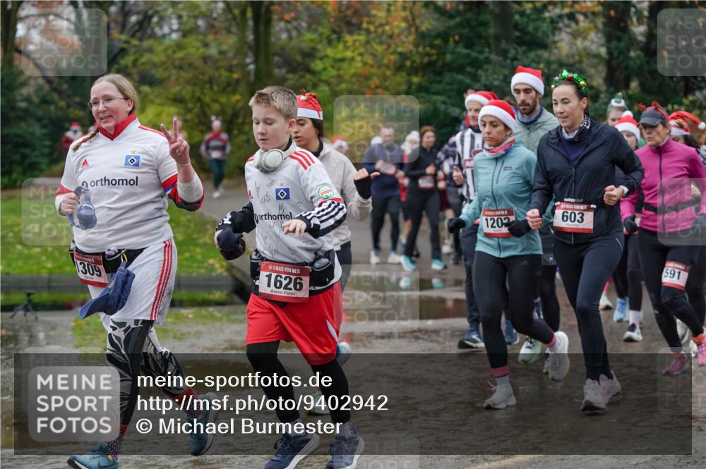 07.12.2025 - St. Pauli X-Mass-Run No. 15 Michael Burmester http://msf.ph/oto/9402942 07.12.2025 10:44:51 Laufen 5, 309, 15, 1626, 1202, 603, 591 meine-sportfotos.de