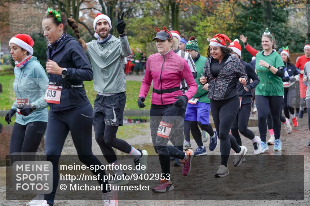 07.12.2025 - St. Pauli X-Mass-Run No. 15 Michael Burmester http://msf.ph/oto/9402953 07.12.2025 10:44:53 Laufen 1609, 603, 15, 91, 59 meine-sportfotos.de