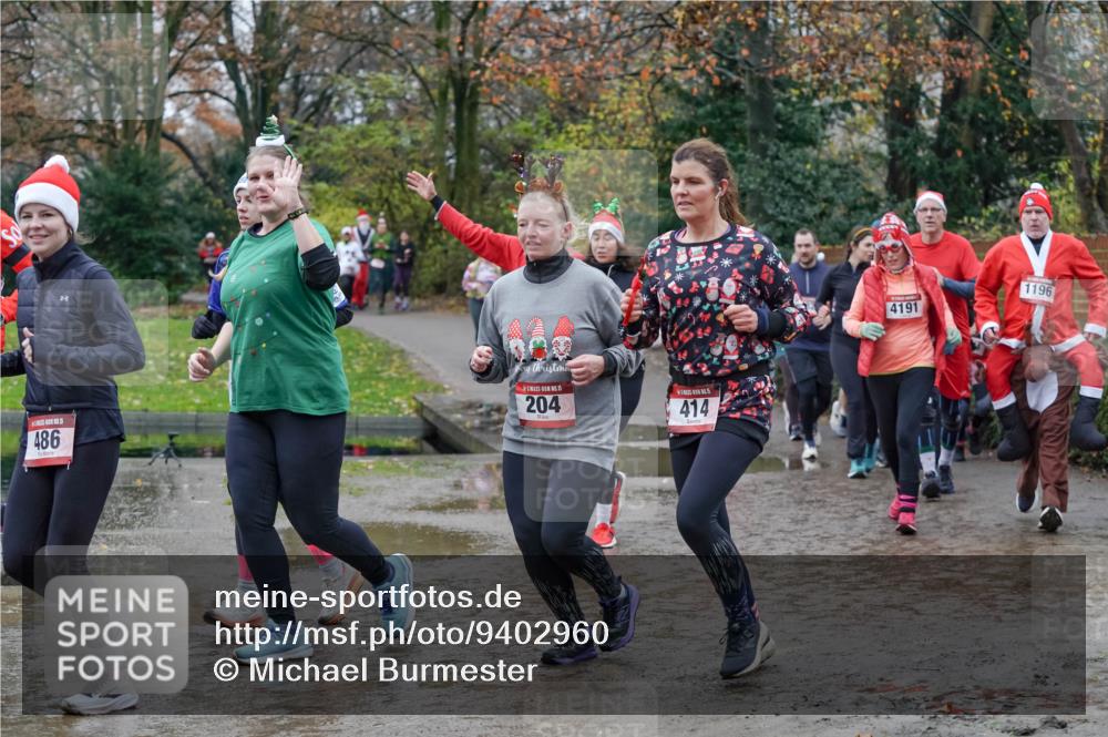 07.12.2025 - St. Pauli X-Mass-Run No. 15 Michael Burmester http://msf.ph/oto/9402960 07.12.2025 10:44:55 Laufen 486, 15, 204, 414, 4191, 1196 meine-sportfotos.de