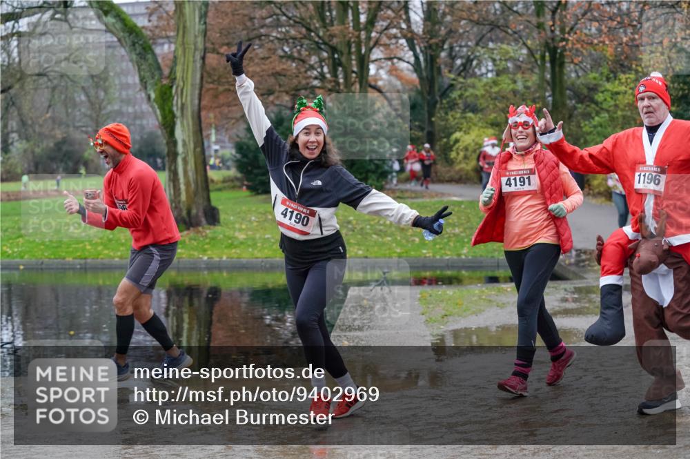 07.12.2025 - St. Pauli X-Mass-Run No. 15 Michael Burmester http://msf.ph/oto/9402969 07.12.2025 10:44:57 Laufen 15, 4190, 15, 4191, 1196 meine-sportfotos.de
