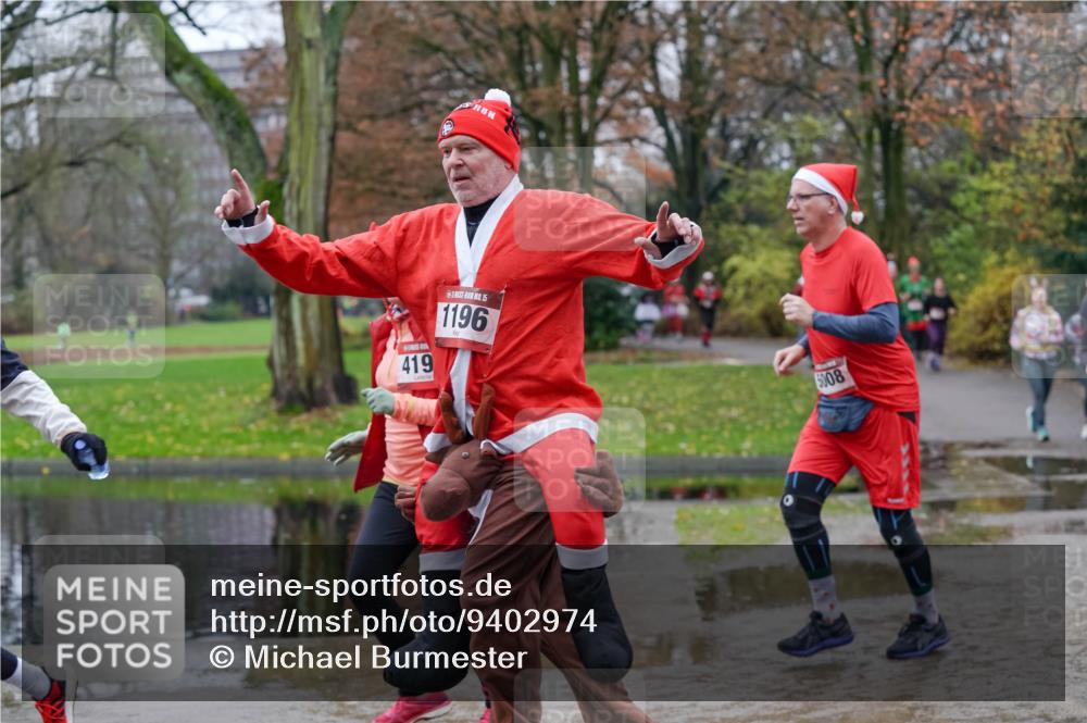 07.12.2025 - St. Pauli X-Mass-Run No. 15 Michael Burmester http://msf.ph/oto/9402974 07.12.2025 10:44:58 Laufen 419, 15, 1196, 5008 meine-sportfotos.de