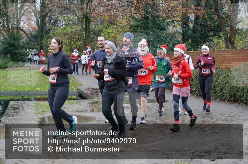07.12.2025 - St. Pauli X-Mass-Run No. 15 Michael Burmester http://msf.ph/oto/9402979 07.12.2025 10:44:59 Laufen 1380, 38, 149, 359, 490, 344, 1430 meine-sportfotos.de