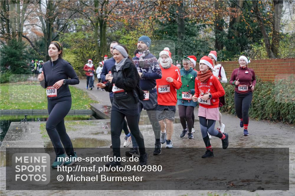07.12.2025 - St. Pauli X-Mass-Run No. 15 Michael Burmester http://msf.ph/oto/9402980 07.12.2025 10:44:59 Laufen 359, 490, 1380, 344, 1430 meine-sportfotos.de