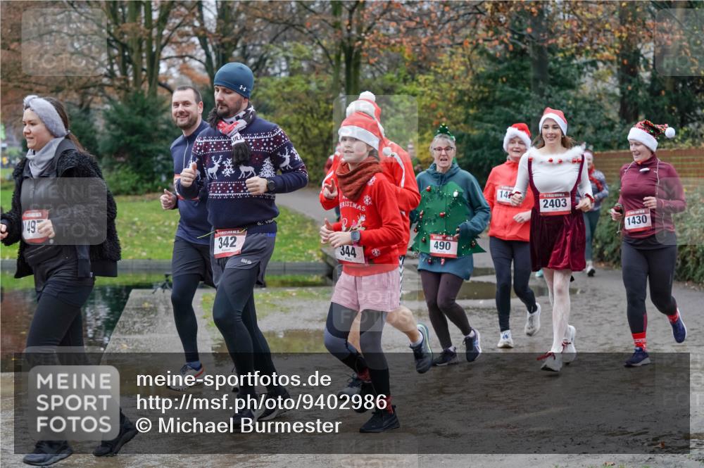 07.12.2025 - St. Pauli X-Mass-Run No. 15 Michael Burmester http://msf.ph/oto/9402986 07.12.2025 10:45:00 Laufen 149, 342, 490, 344, 14, 2403, 1430 meine-sportfotos.de