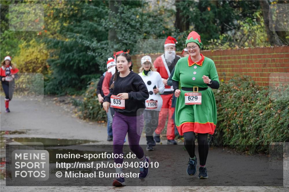 07.12.2025 - St. Pauli X-Mass-Run No. 15 Michael Burmester http://msf.ph/oto/9403010 07.12.2025 10:45:07 Laufen 635, 1509, 15, 629 meine-sportfotos.de