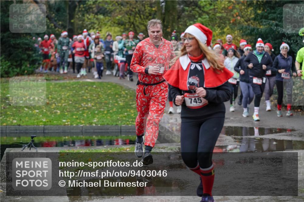 07.12.2025 - St. Pauli X-Mass-Run No. 15 Michael Burmester http://msf.ph/oto/9403046 07.12.2025 10:45:16 Laufen 745, 112, 1581 meine-sportfotos.de