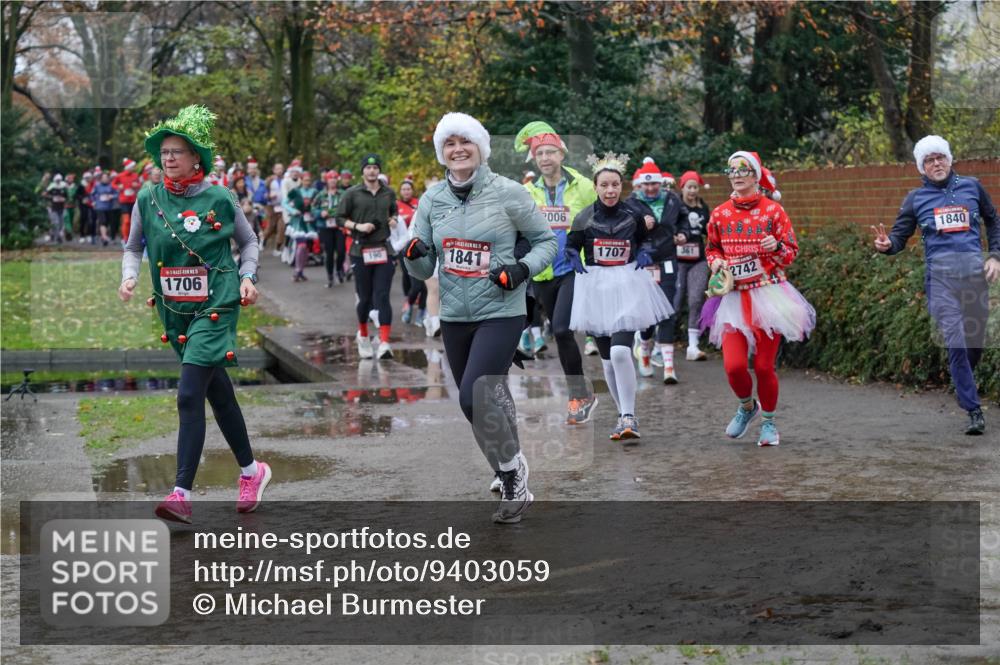 07.12.2025 - St. Pauli X-Mass-Run No. 15 Michael Burmester http://msf.ph/oto/9403059 07.12.2025 10:45:19 Laufen 15, 1706, 190, 50, 1841, 2006, 1840, 1707, 361, 2742 meine-sportfotos.de