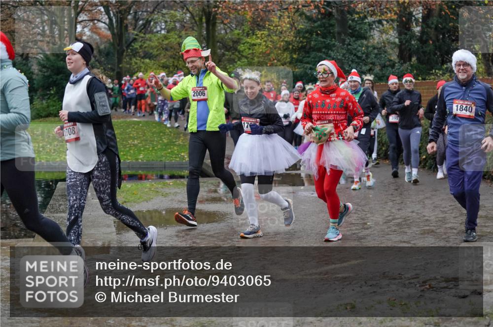 07.12.2025 - St. Pauli X-Mass-Run No. 15 Michael Burmester http://msf.ph/oto/9403065 07.12.2025 10:45:21 Laufen 1708, 2006, 1840, 395, 17 meine-sportfotos.de