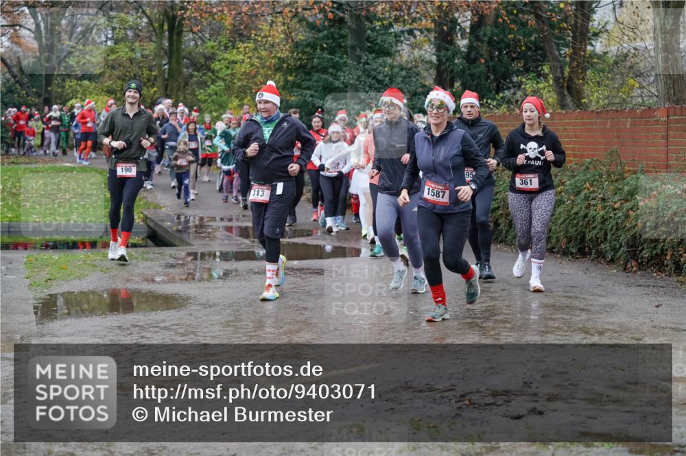 07.12.2025 - St. Pauli X-Mass-Run No. 15 Michael Burmester http://msf.ph/oto/9403071 07.12.2025 10:45:22 Laufen 190, 1587, 313, 95, 361 meine-sportfotos.de