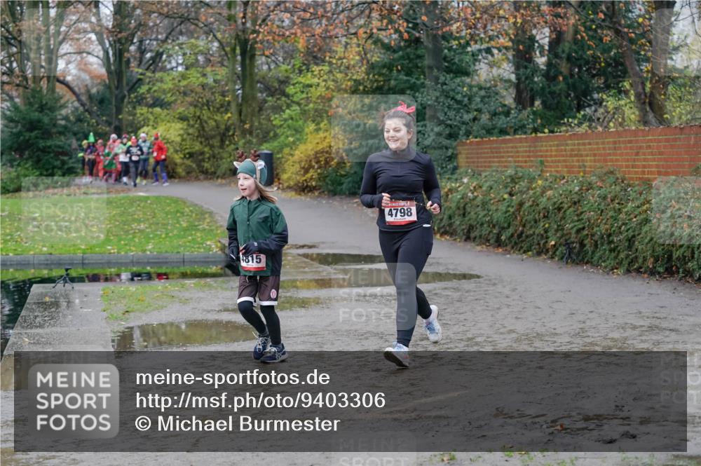07.12.2025 - St. Pauli X-Mass-Run No. 15 Michael Burmester http://msf.ph/oto/9403306 07.12.2025 10:46:21 Laufen 4815, 4798 meine-sportfotos.de