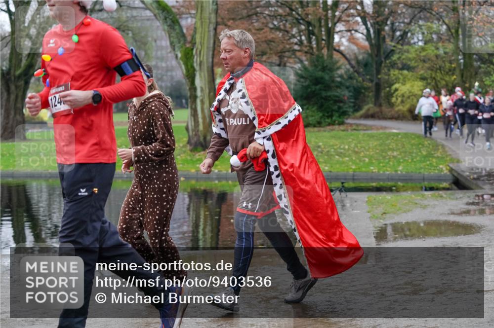 07.12.2025 - St. Pauli X-Mass-Run No. 15 Michael Burmester http://msf.ph/oto/9403536 07.12.2025 10:47:29 Laufen 124 meine-sportfotos.de