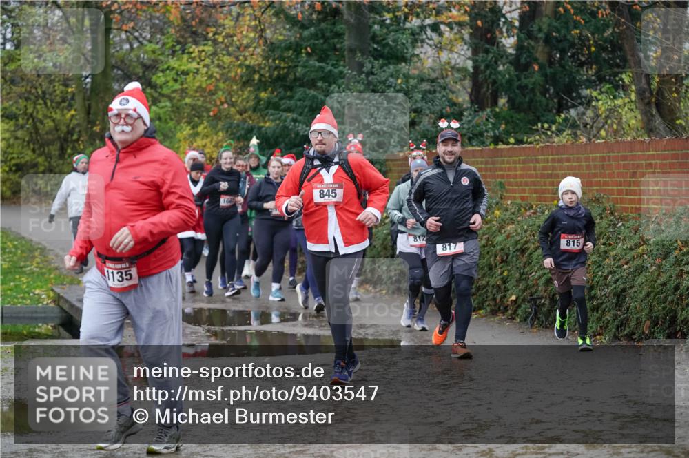 07.12.2025 - St. Pauli X-Mass-Run No. 15 Michael Burmester http://msf.ph/oto/9403547 07.12.2025 10:47:34 Laufen 1135, 845, 812, 817, 815 meine-sportfotos.de