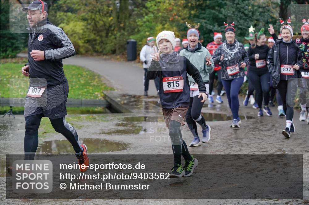 07.12.2025 - St. Pauli X-Mass-Run No. 15 Michael Burmester http://msf.ph/oto/9403562 07.12.2025 10:47:37 Laufen 817, 15, 815, 12, 909, 832, 84 meine-sportfotos.de